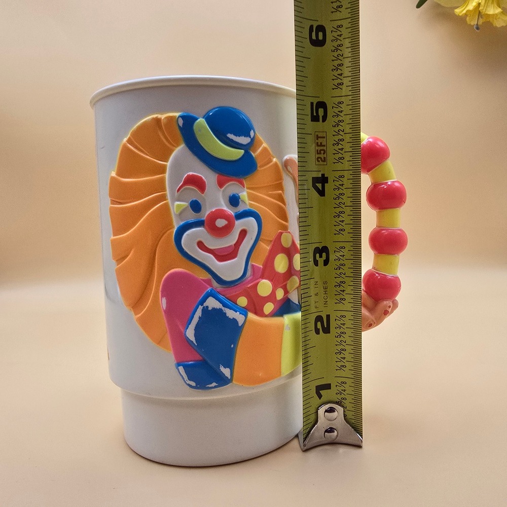 Vintage 1990 Ringling Bros Barnum & Bailey Circus 3D Clown Plastic Souvenir Mug - Picture 13 of 13